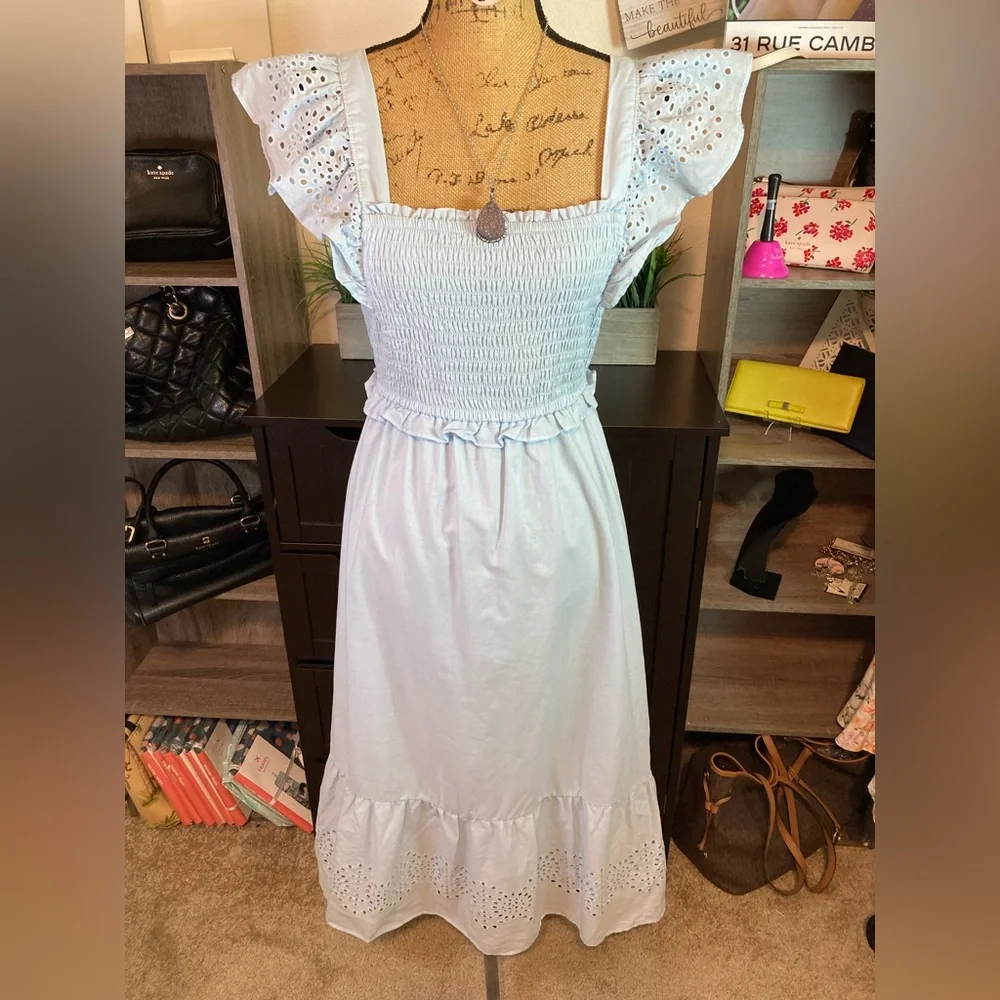 Lauren conrad NWOT baby blue lace dress size medium - Picture 16 of 16
